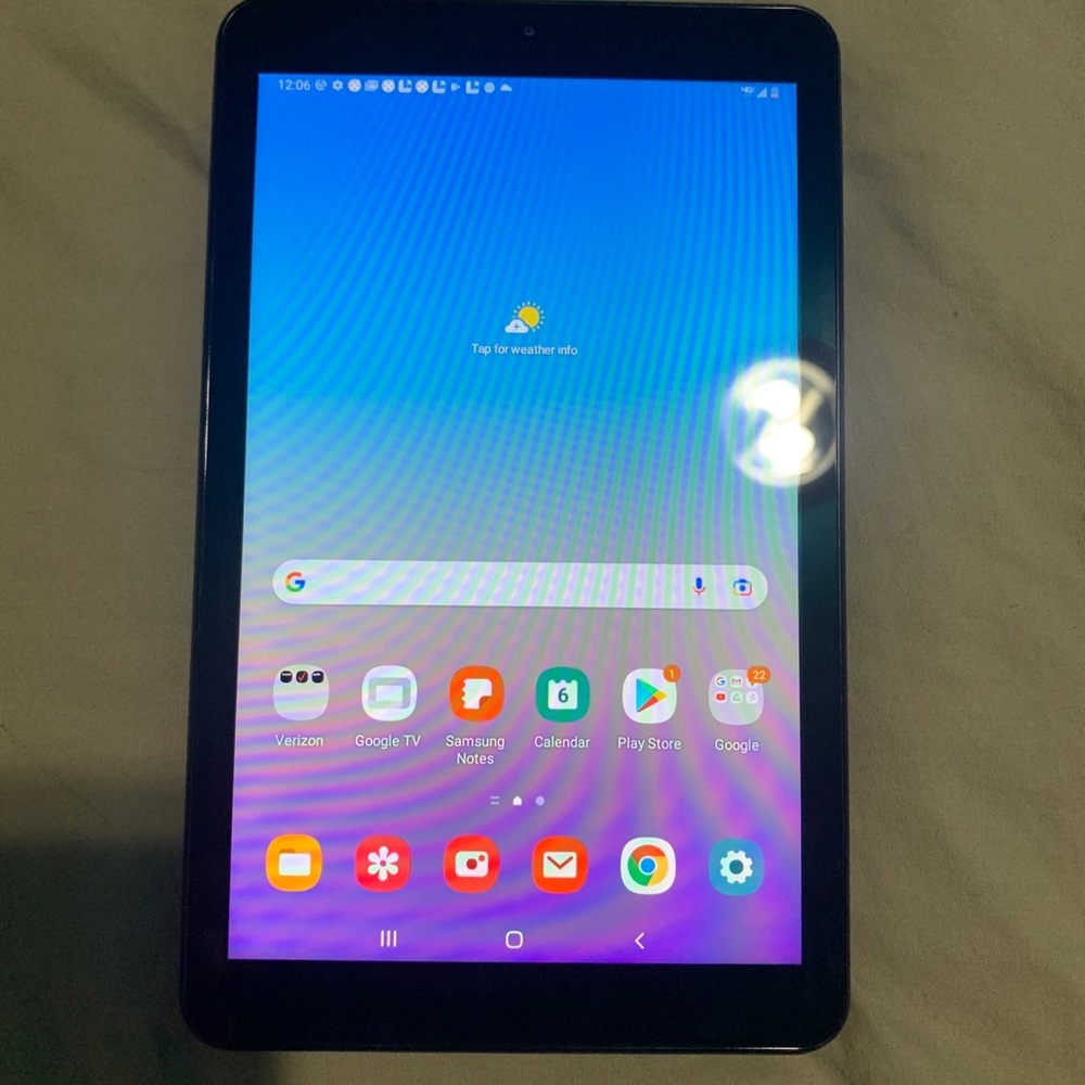 Samsung galaxy tablet, 32 GBs Internet / Hotspot Included New